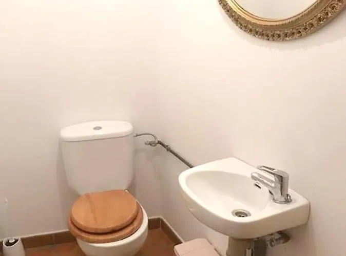 Charming In With Private Pool Villa Pajares de la Lampreana